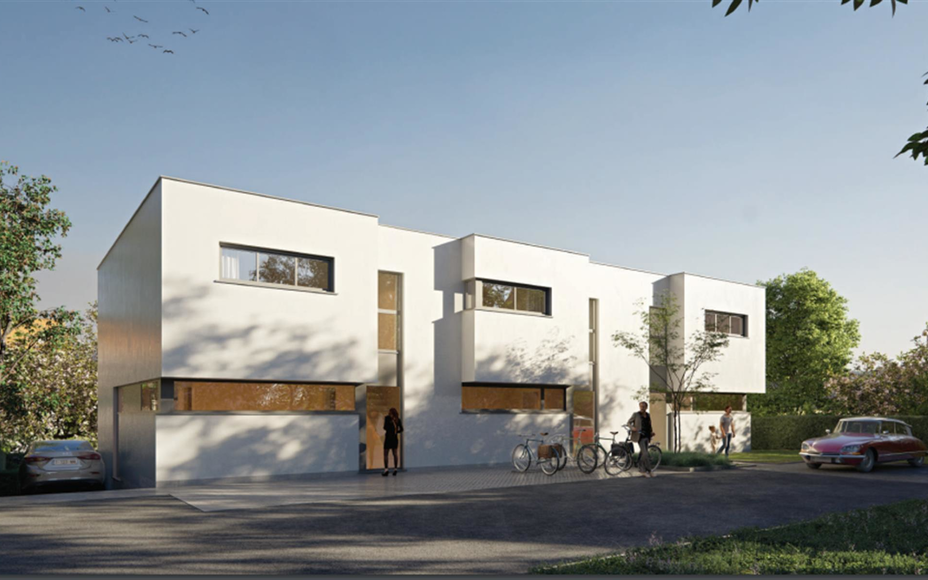 Nieuw te bouwen woningen in doodlopende straat in residentiële wijk ! Deze woningen bevinden zich in het centrum van Asse nabij alle faciliteiten. De woningen beschikken over een voortuin, terras en tuin aan de achtergevel van de woning. Er wordt gebouwd