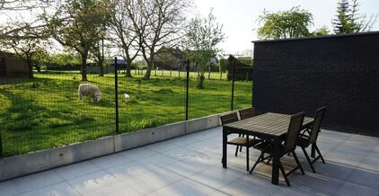 LEEMANS IMMOBILIEN vous propose &agrave; la location l'appartement suivant au rez-de-chauss&eacute;e dans la commune d'Opwijk. 

Il s'agit d'un spacieux appartement de 2 chambres &agrave; coucher (nouvelle construction r&eacute;cente BJ 2012) au rez-de-chauss&eacute;e. L'appartement a