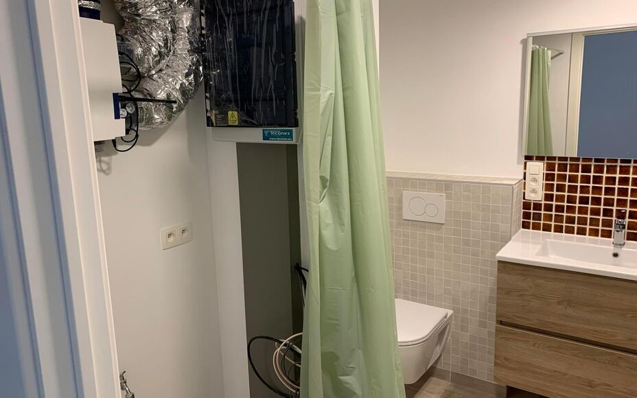 LEEMANS immobiliën vous propose cet appartement moderne de nouvelle construction. A louer à TOP LOCATION au centre d'Asse.

Vous cherchez un appartement très confortable à distance de marche de l'église (50m), du marché (250m) avec ses cafés et res