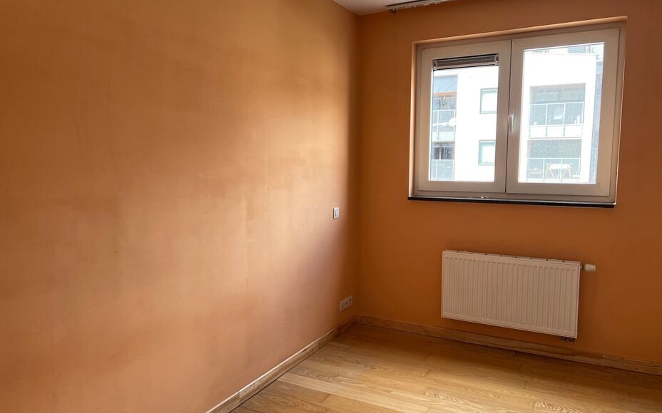 LEEMANS IMMOBILIËN propose à la location un appartement de deux chambres prêt à emménager, situé dans un emplacement supérieur au centre d'Asse.

Vous cherchez un appartement très agréable à quelques pas du marché d'Asse et de ses rues commerç