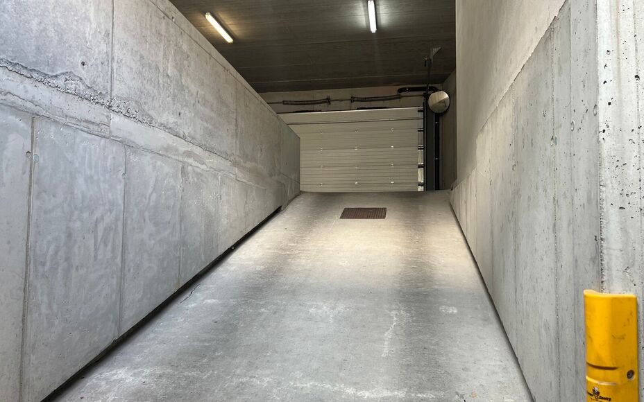 LEEMANS IMMOBILIËN propose à la location un appartement de deux chambres prêt à emménager, situé dans un emplacement supérieur au centre d'Asse.

Vous cherchez un appartement très agréable à quelques pas du marché d'Asse et de ses rues commerç