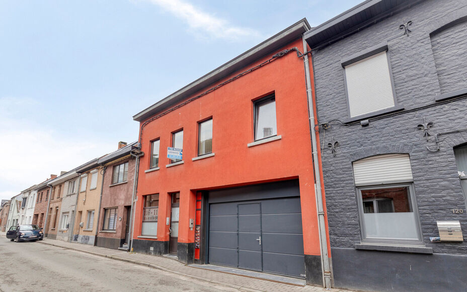 Appartement clé en main avec terrasse et garage au cœur de Ninove.Vous recherchez un appartement clé en main idéalement situé à Ninove ? Cette offre de Leemans Real Estate mérite toute votre attention.Ce charmant appartement, en excellent état, se