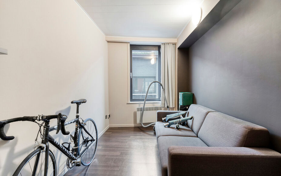 Appartement clé en main avec terrasse et garage au cœur de Ninove.Vous recherchez un appartement clé en main idéalement situé à Ninove ? Cette offre de Leemans Real Estate mérite toute votre attention.Ce charmant appartement, en excellent état, se