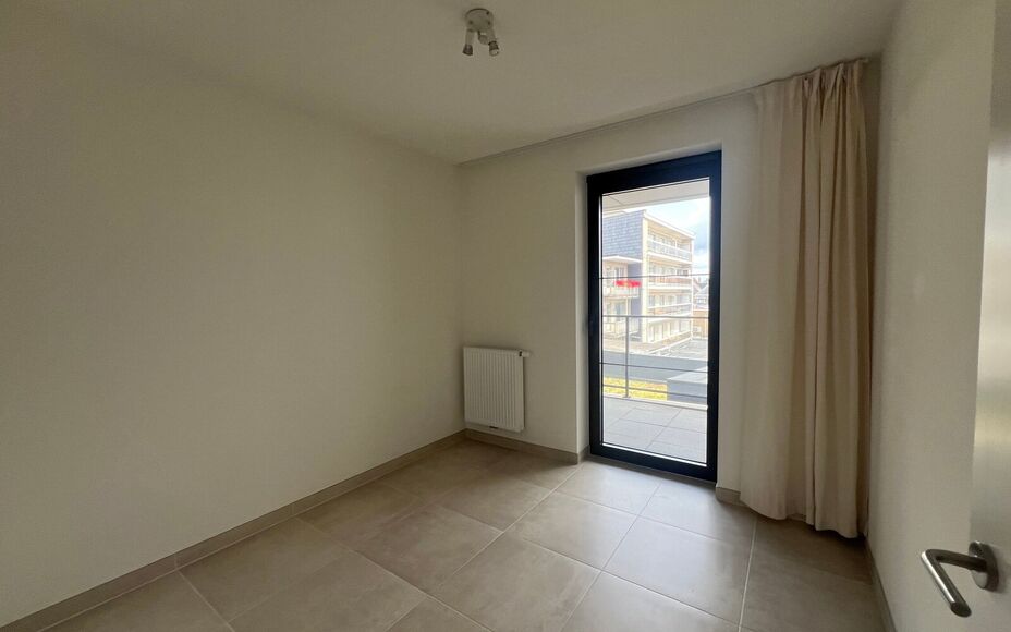 LEEMANS IMMOBILIËN biedt volgend nieuwbouwappartement te huur aan, gelegen op een toplocatie in het centrum van Asse / zijde Kerk. 

Op zoek naar een zéér gezellig appartement op wandelafstand van de Sint-Martinuskerk, de markt van Asse en de winkelstr