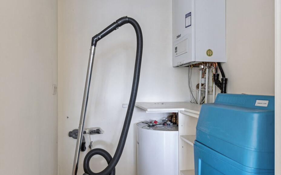 Leemans Immobiliën presenteert u  dit moderne appartement, ideaal gelegen in het hart van Asse. Geniet van de nabijheid van alle faciliteiten: winkels, scholen, openbaar vervoer, sportinfrastructuur en belangrijke invalswegen bevinden zich op wandelafsta
