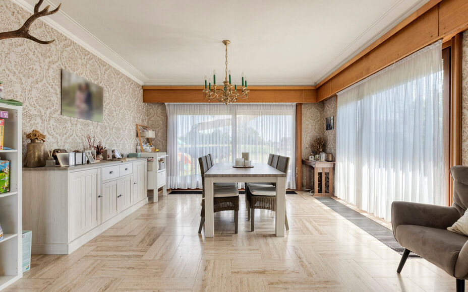 Bien exceptionnel à vendre à Asse
