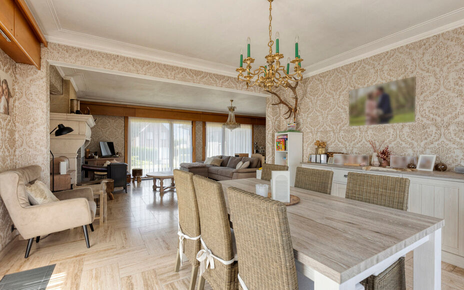 Bien exceptionnel à vendre à Asse
