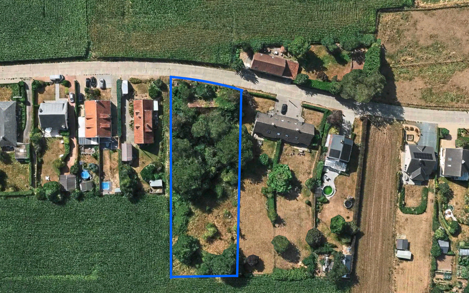 Bent U op zoek naar een rustig gelegen bouwgrond in de groene rand rond Brussel? Maar toch met de dichte nabijheid van alle faciliteiten?  

LEEMANS IMMOBILIËN biedt U deze ruime bouwgrond aan in Bekkerzeel, een deelgemeente van Asse, met een zeer gunsti