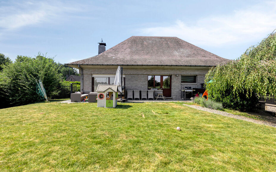 Buitengewoon huis te koop in Asse