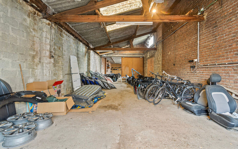Garage + berging te koop in Liedekerke