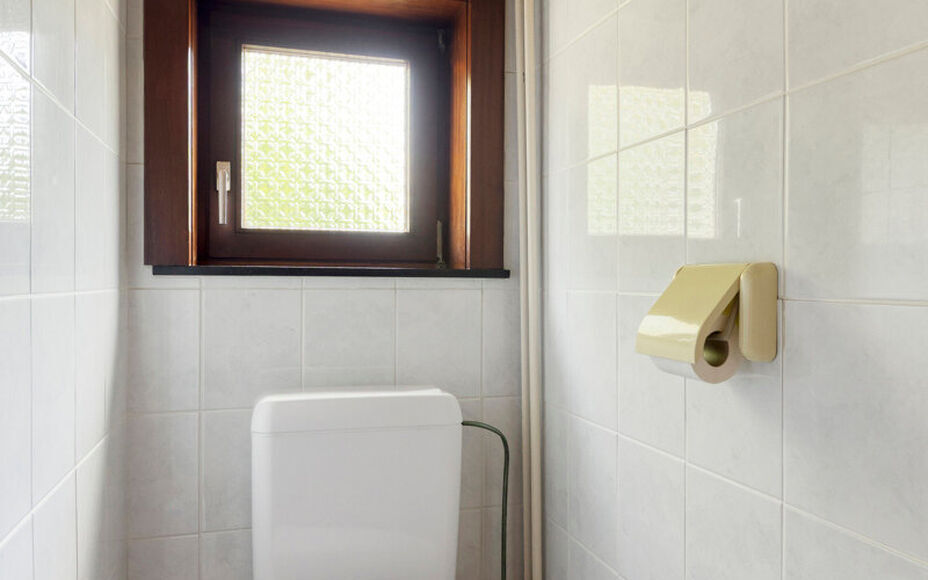Leemans Immobiliën vous propose cette maison confortable, idéalement située au cœur d'Asse. Grâce à sa situation privilégiée, commerces, écoles, installations sportives, transports en commun et grands axes routiers sont accessibles à pied. Un em
