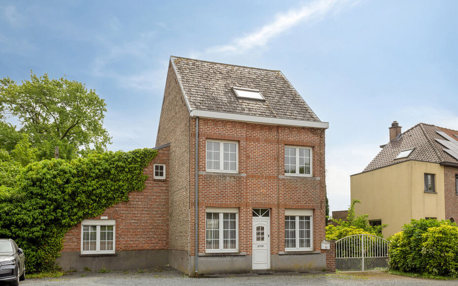 Maison unifamiliale à vendre à Asse